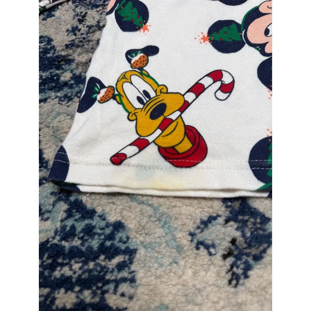 GAP x Disney Baby Christmas‎ Pajamas 6-12 Months Mickey Mouse Pluto Holiday Set